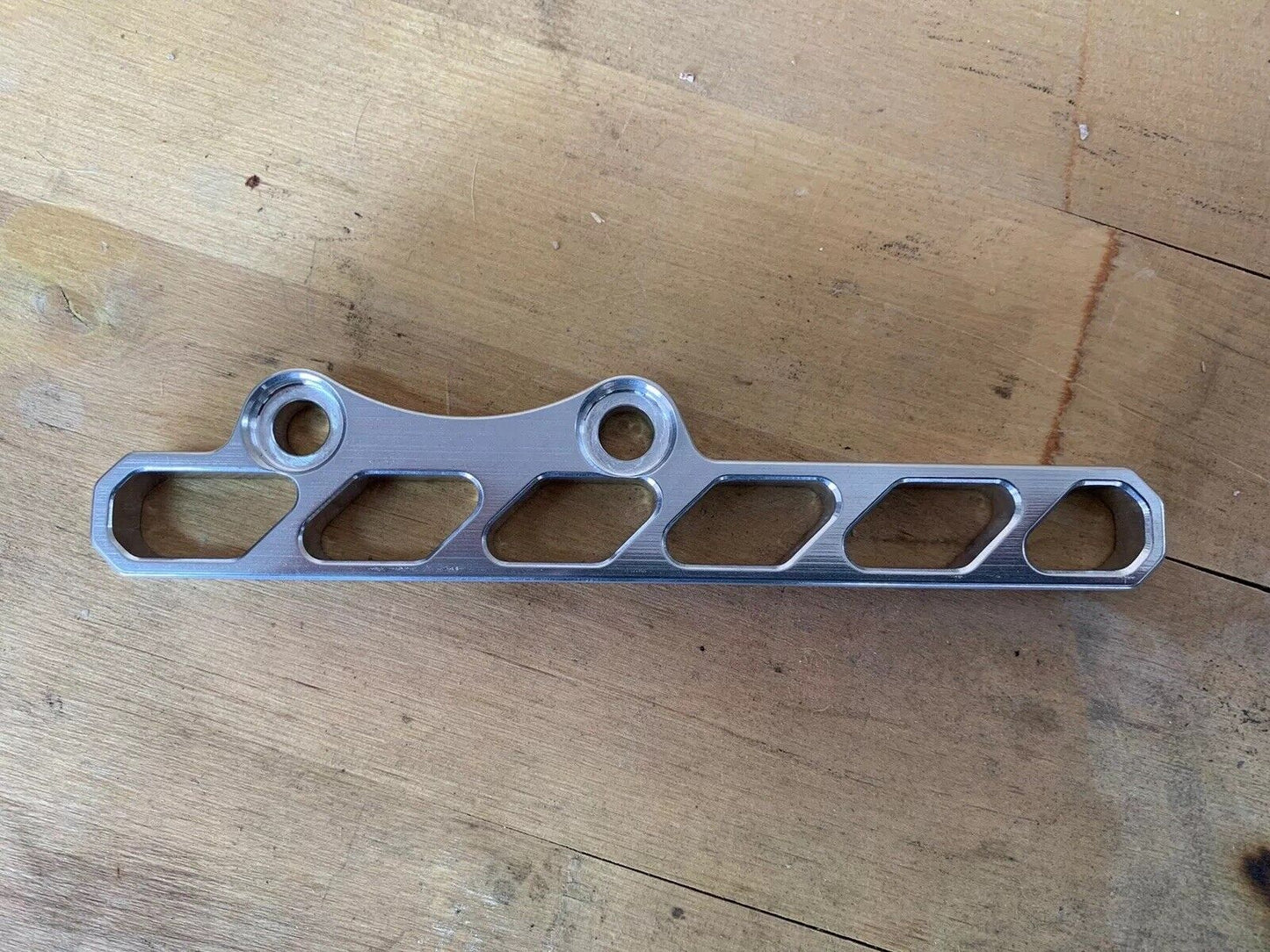 Triumph Speedmaster Bonneville Scrambler Thruxton Shiny Rear Brake Guard
